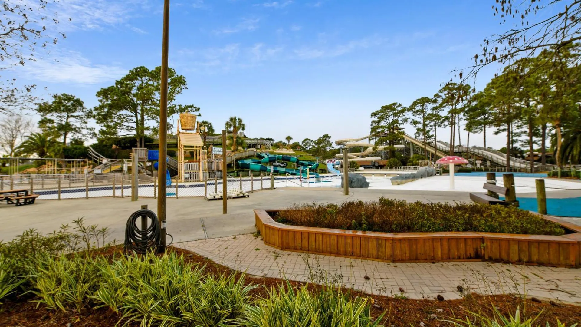 Semesterbostad Splash Beach Resort #1503-E By Book That Condo Panama City Beach