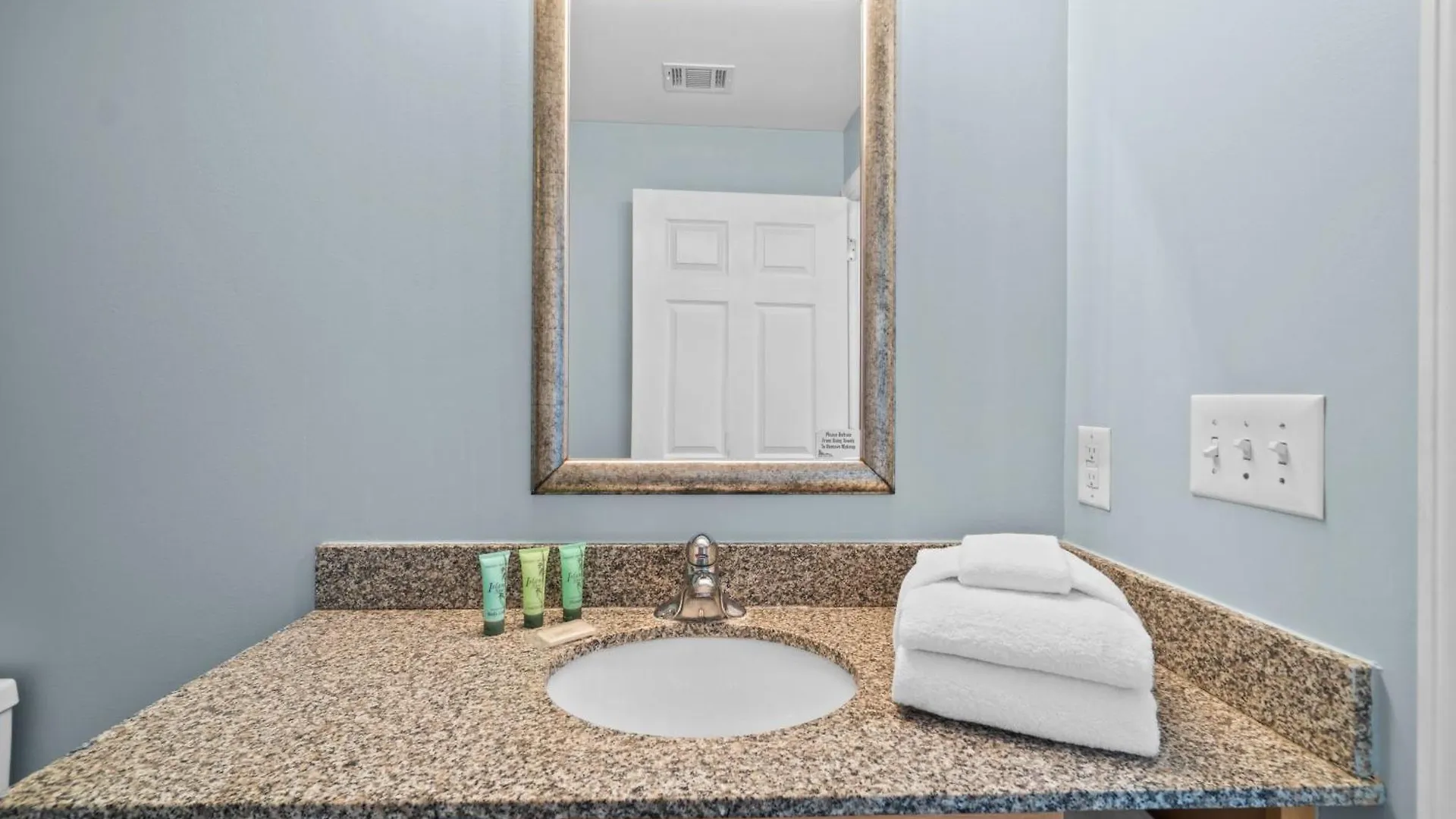 Splash Beach Resort #1503-E By Book That Condo Panama City Beach USA
