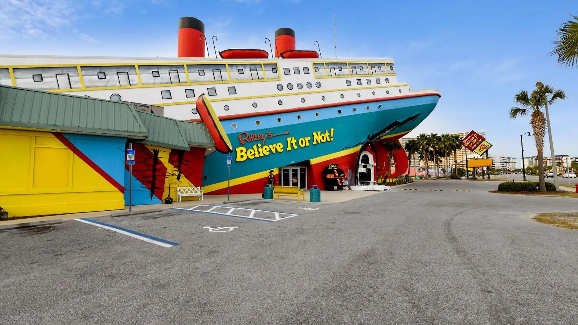 Splash Beach Resort #1503-E By Book That Condo Panama City Beach